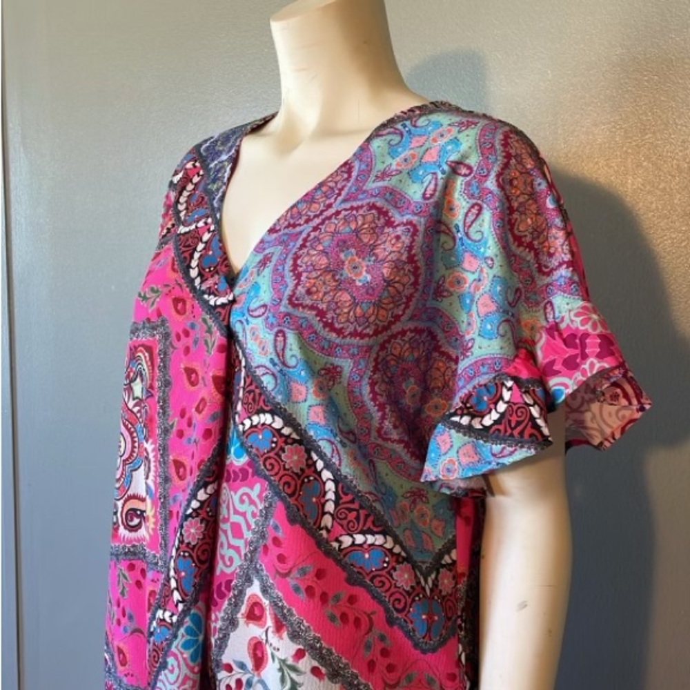 Umgee Ruffled Blouse, Size Medium - image 3